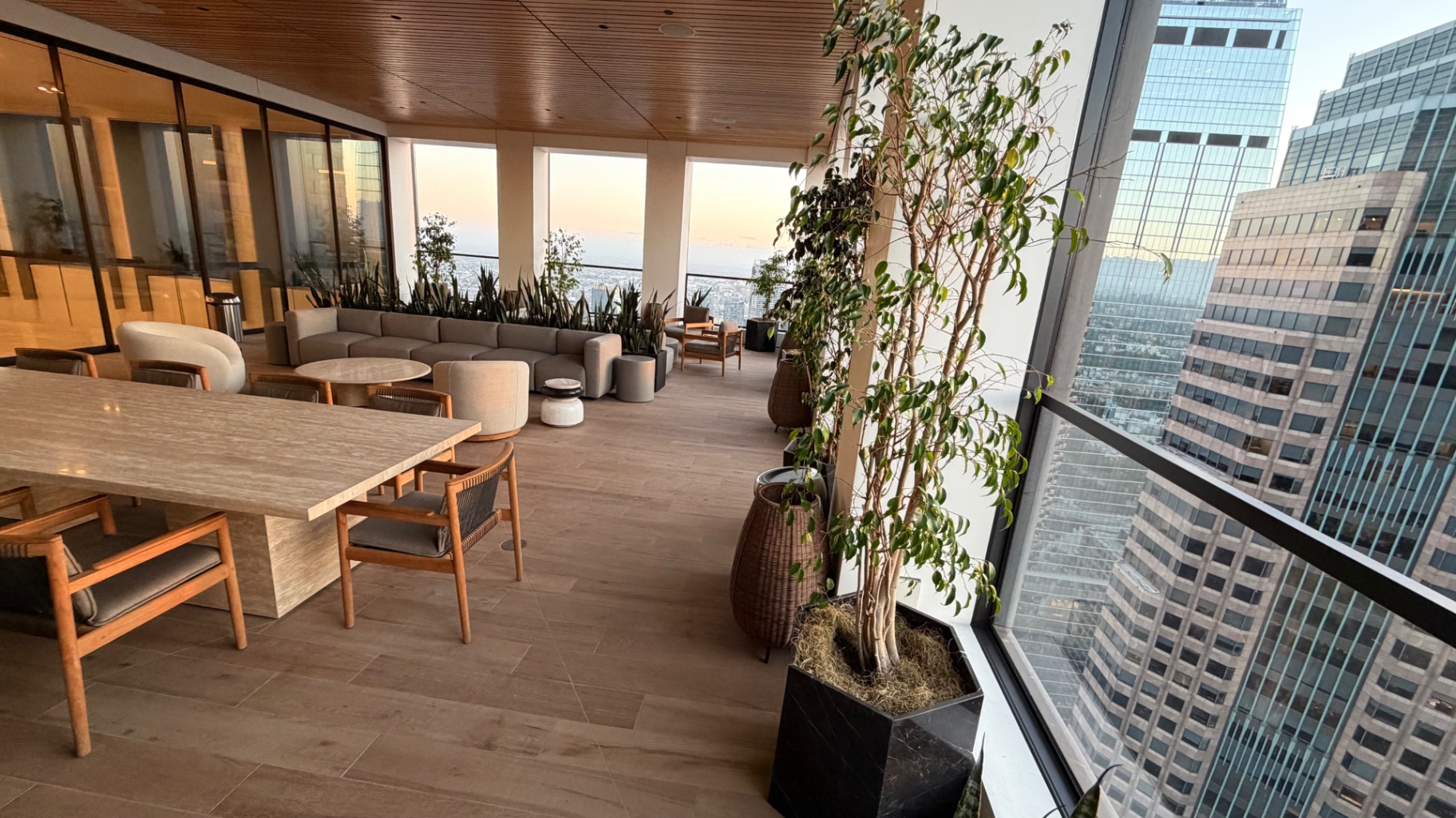 Window Lounge Terrace